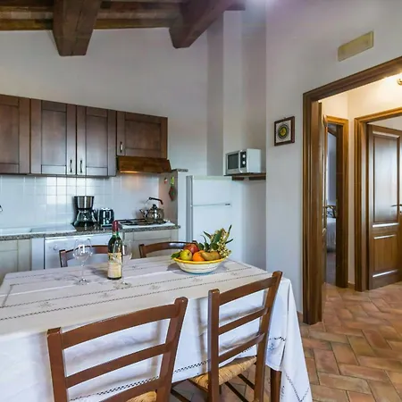 דירה With View Of Trasimeno Gioiella