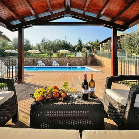 With View Of Trasimeno Gioiella